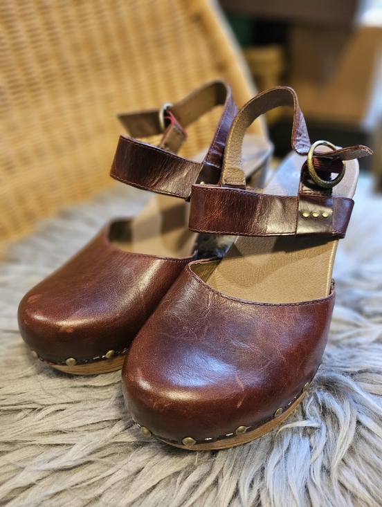 Dansko Shoes - Dansko Dotty EU 40 US 10 Cherry Mary Jane Ankle Strap Heels Clogs Sandals